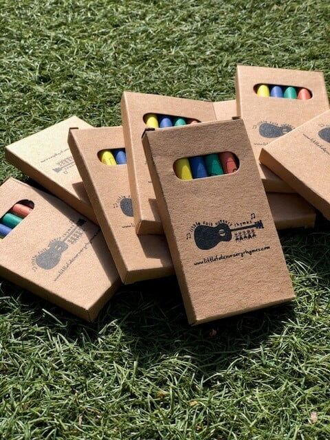 Crayons 1 Little Folk crayons